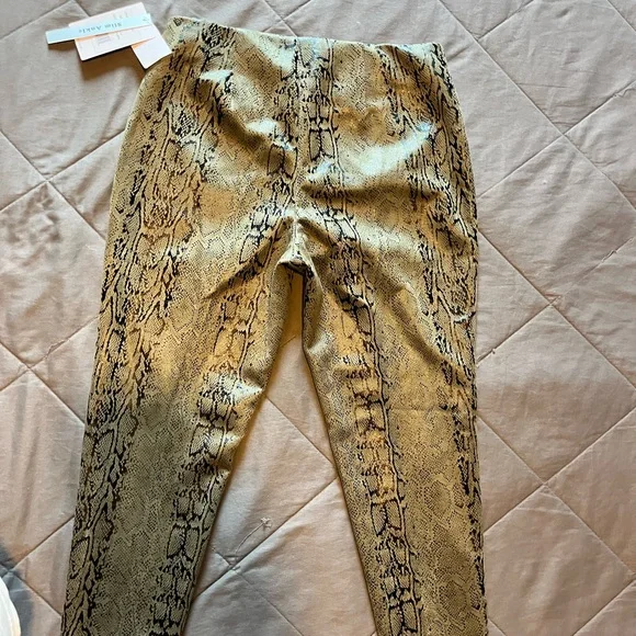Zac & Rachel Green & Black Snake Skin Pants | M - Picture 2 of 5